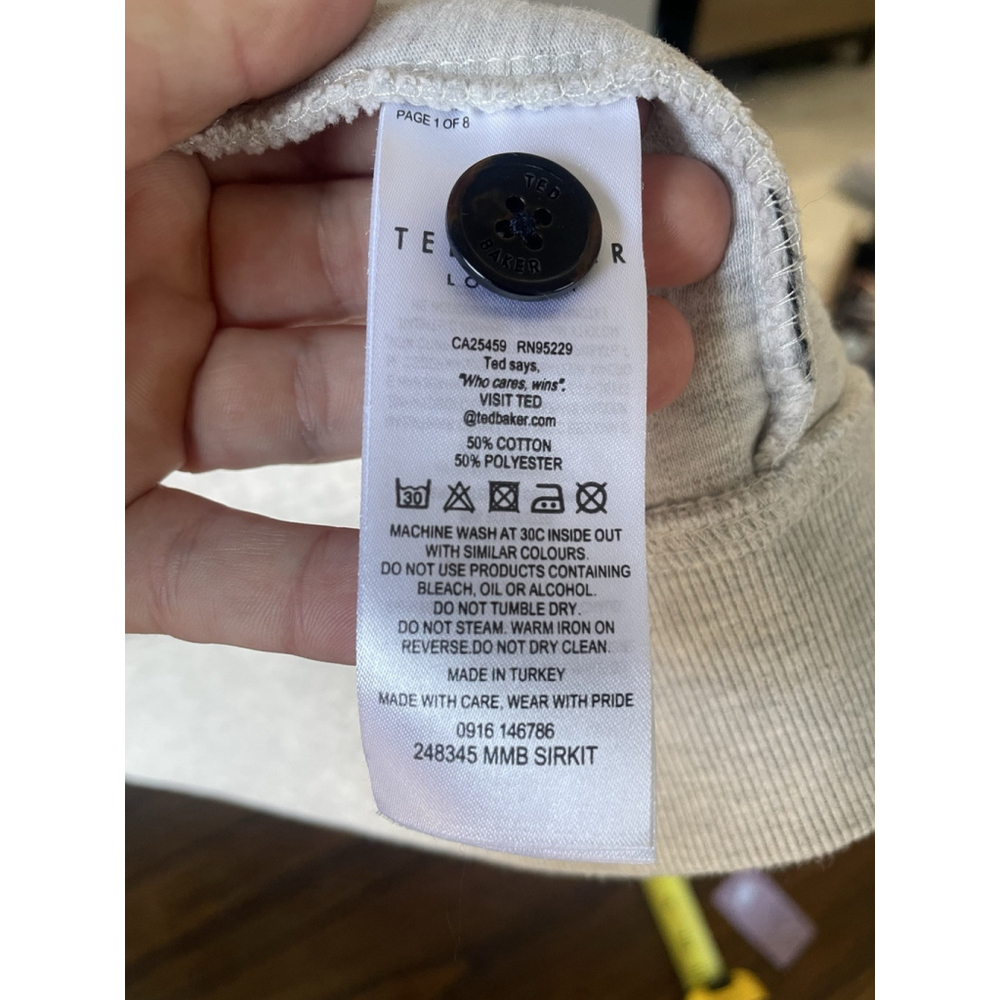 Ted Baker London, Men’s 5 (X-Large) , Full Zip Quilted Gray Sweatshirt - Picture 11 of 12